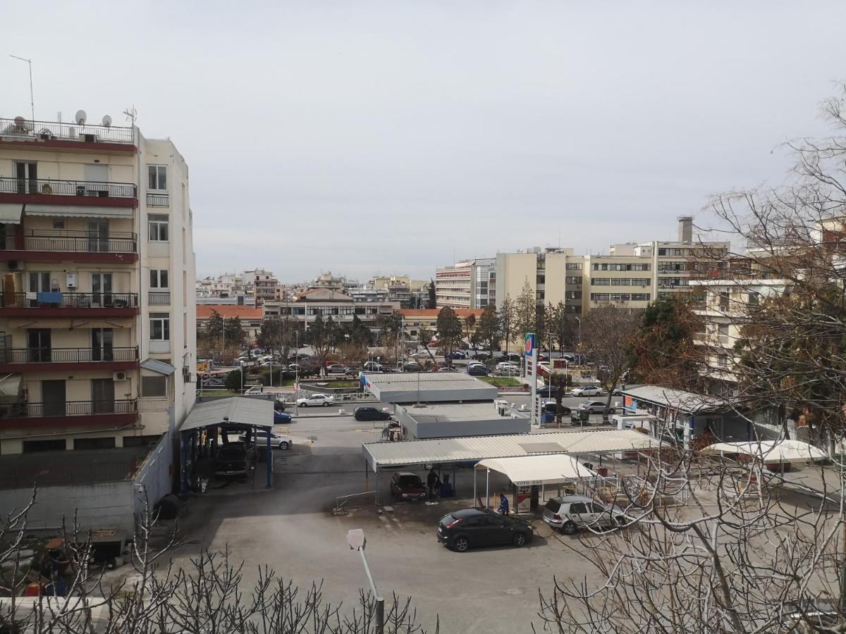 Comfortable Apartment In Kato Toumpa Tesalonika Bagian luar foto