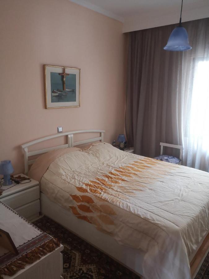 Comfortable Apartment In Kato Toumpa Tesalonika Bagian luar foto