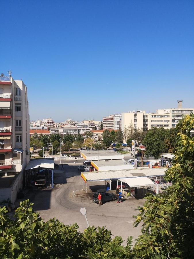 Comfortable Apartment In Kato Toumpa Tesalonika Bagian luar foto