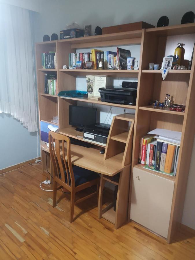 Comfortable Apartment In Kato Toumpa Tesalonika Bagian luar foto
