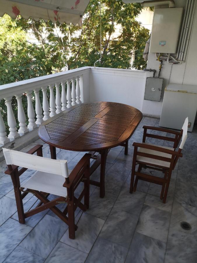 Comfortable Apartment In Kato Toumpa Tesalonika Bagian luar foto